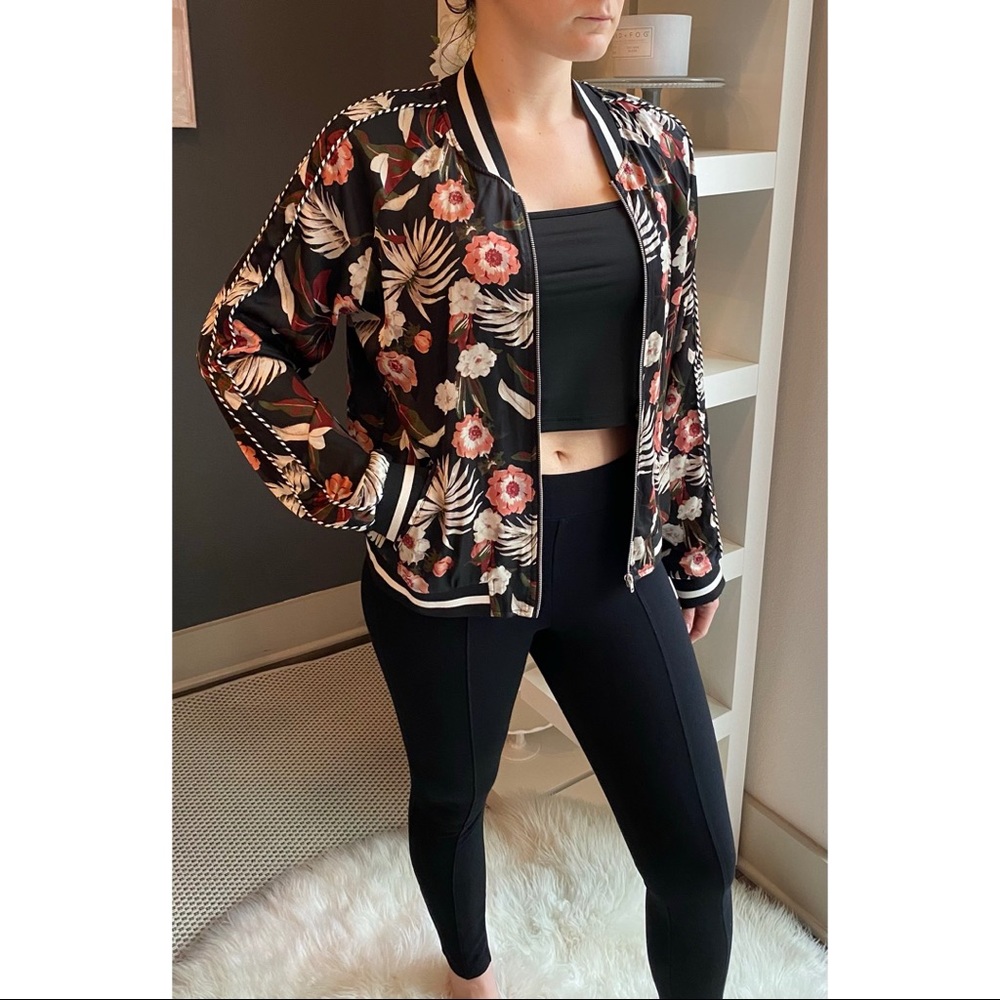 Jolt Cropped Floral Jacket
